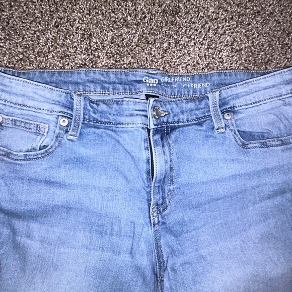 Women’s Gap girlfriend jeans - Picture 4 of 8